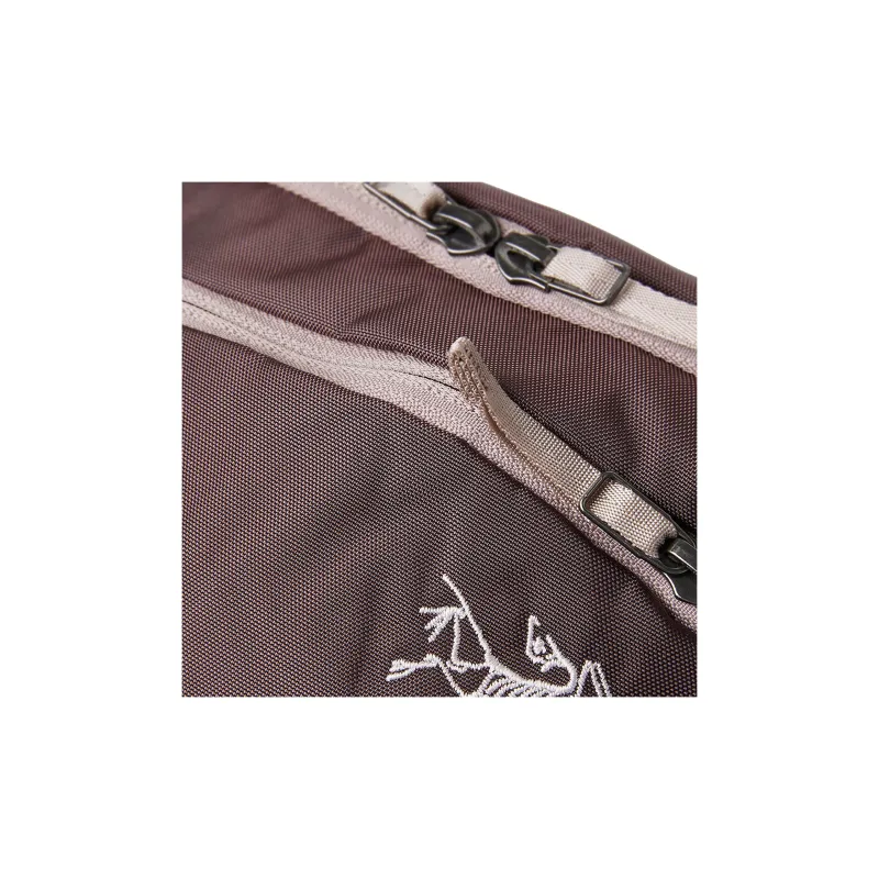 Arcteryx Mantis Nylon Sling Bag, Fanny Pack Regular Unisex Rich Purple-1