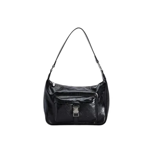 URBAN REVIVO Shoulder Bags Black