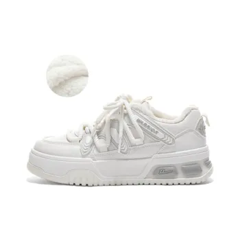 Warrior Small White Shoes Anti Slip And Wear Resistant Breathable Low Top Skateboard Shoes Women's Milk White