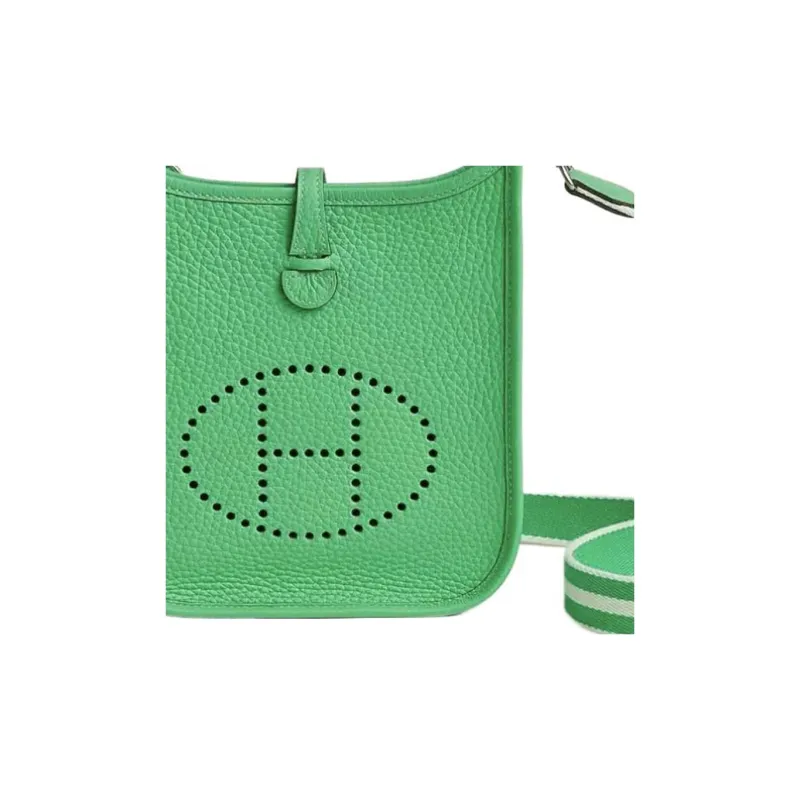 HERMES Evelyne Leather Crossbody Bag Shoulder Bag Unisex Green-6