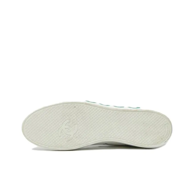 Pharrell x CHANEL Logos Low Top Stylish Skateboarding Shoes Women's White-3