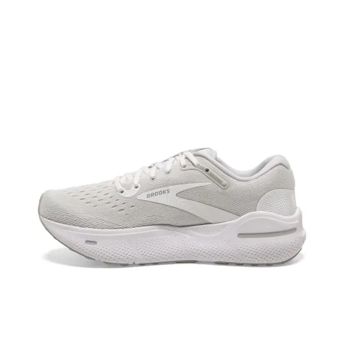 Brooks Women's Ghost Max 'White Oyster'