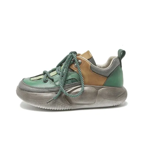 PIERCE GENTRY Low Top Chunky Sneakers Women's