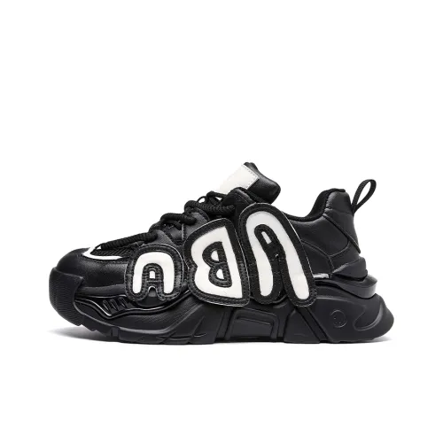 La Chapelle Height Increasing Lightweight Low-Top Chunky Sneakers Women's