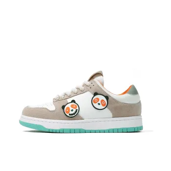 Cat Seven Seeks Quirky Panda Anti-Slip Wear-Resistant Low-Top Skateboard Shoes Unisex