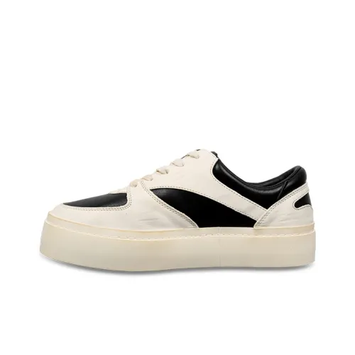 Invert Studio Low Top Skateboard Shoes Unisex Black White