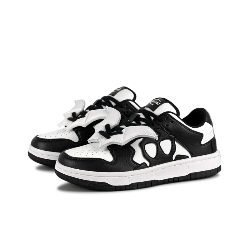 LuzaoT SUPER DRAG Wings Shoes Low Top Skateboard Shoes Unisex White Black-1