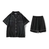 Minimalist Deep Black-Short-Sleeved Shorts