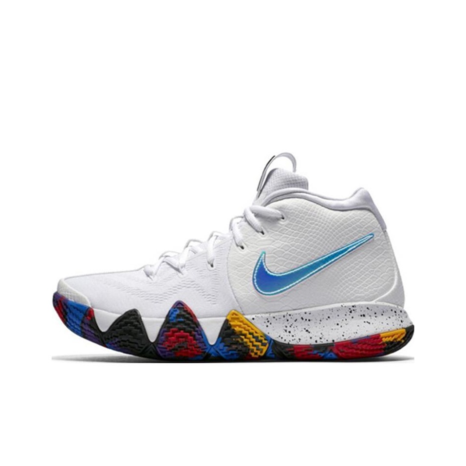 Sepatu kyrie 4 shops