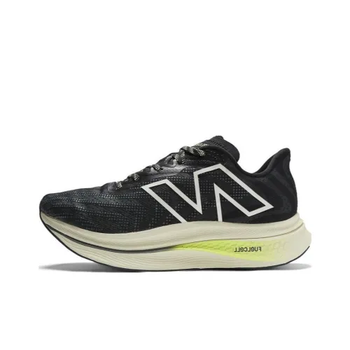 New Balance FuelCell Black