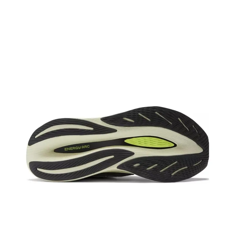 New Balance FuelCell Black-4