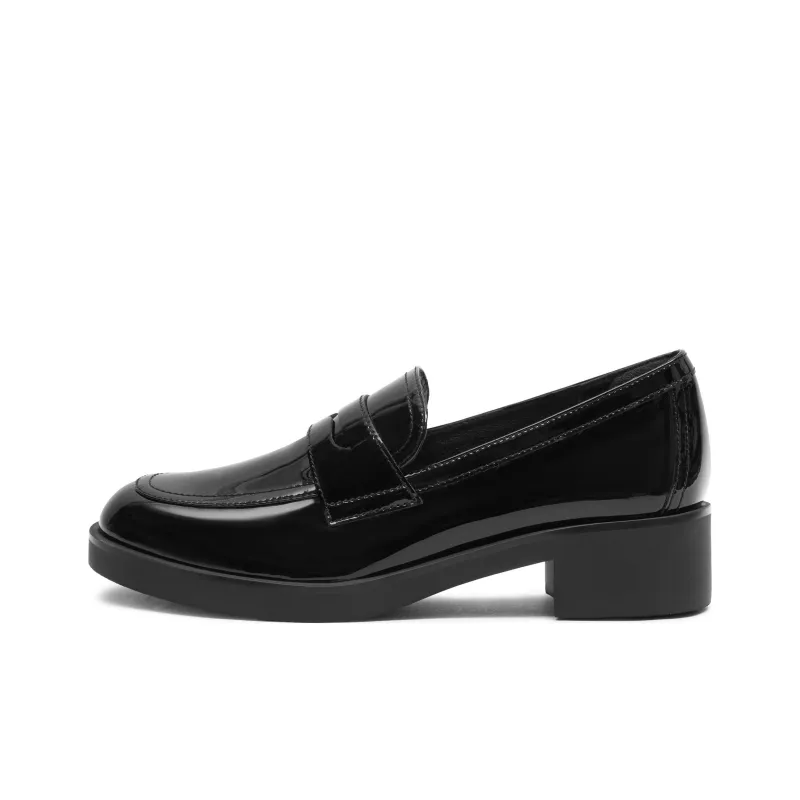 Staccato Loafers Women's Black/White-0