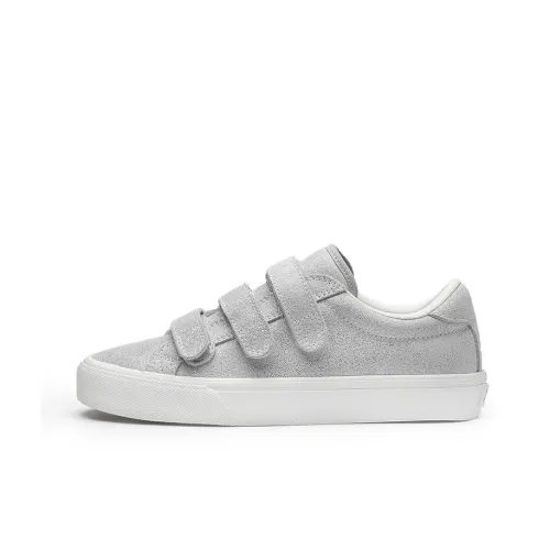 GOLUCK Skateboarding Shoes Unisex Low-top Silver