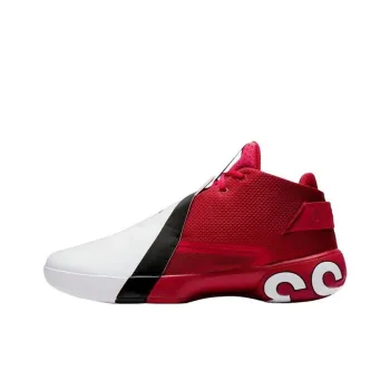 JORDAN Ultra Fly 3