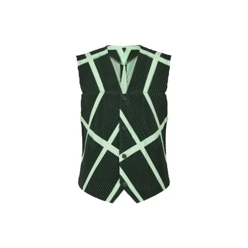 ISSEY MIYAKE Vests Men Green