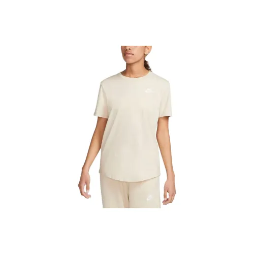 Nike Sportswear Club T-Shirts Women's Off White