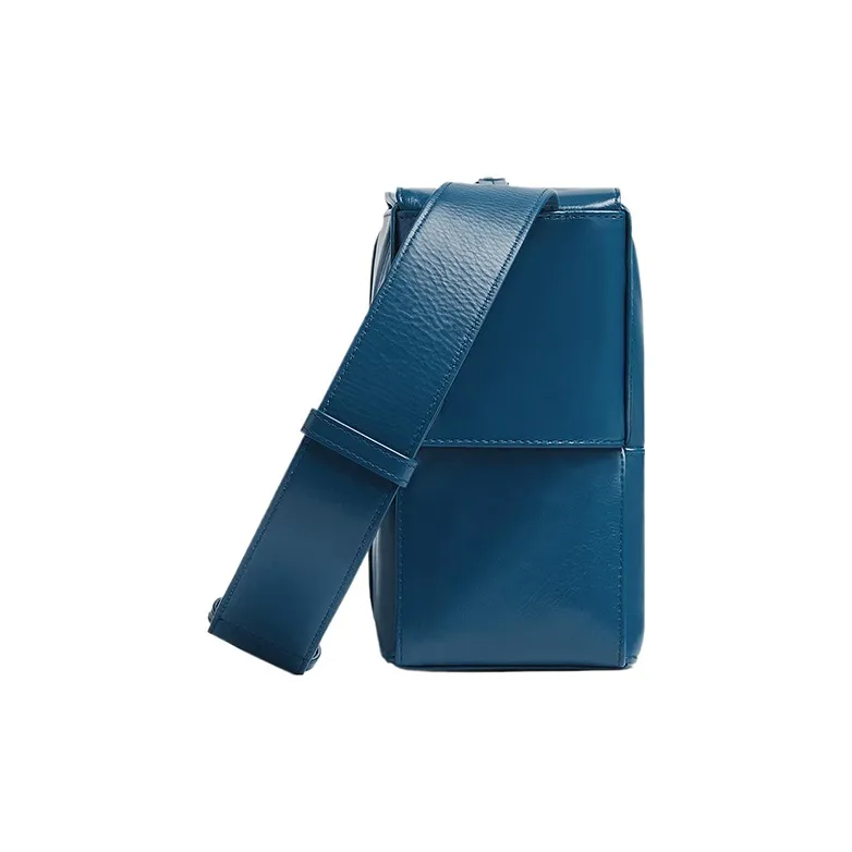 Bottega Veneta ARCO Cow Leather Crossbody Bag Shoulder Bag Medium Size Men's Deep Sea Blue-1