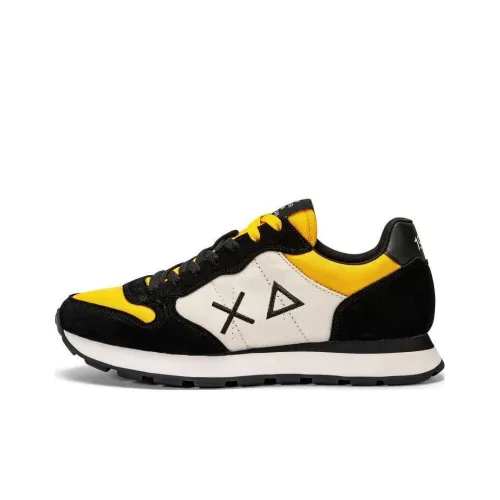 SUN 68 Lifestyle Shoes Men Low-Top Yellow