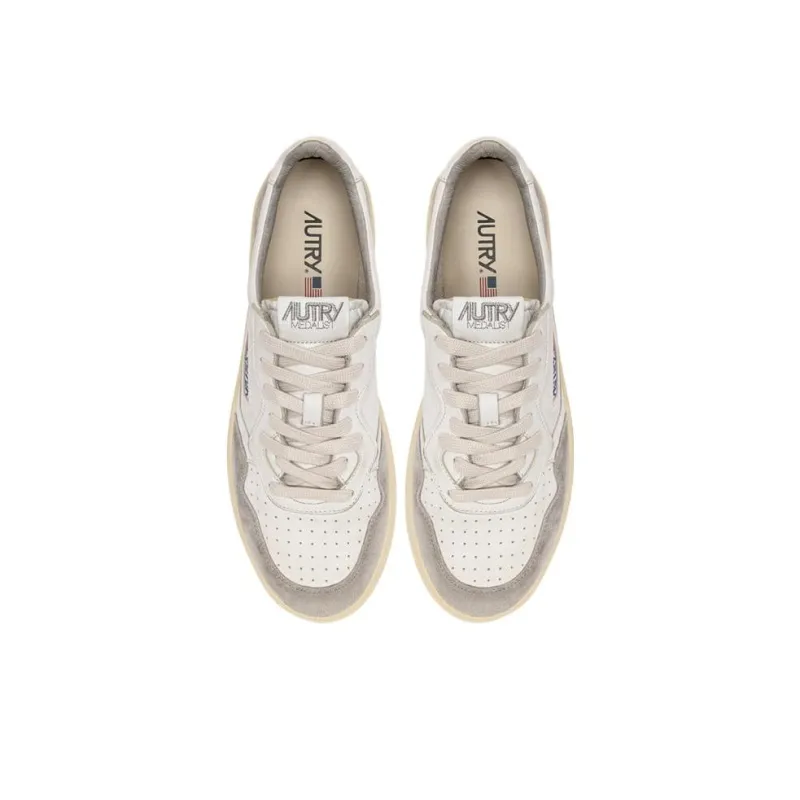 AUTRY Medalist Lace-up Leather Sneakers-2