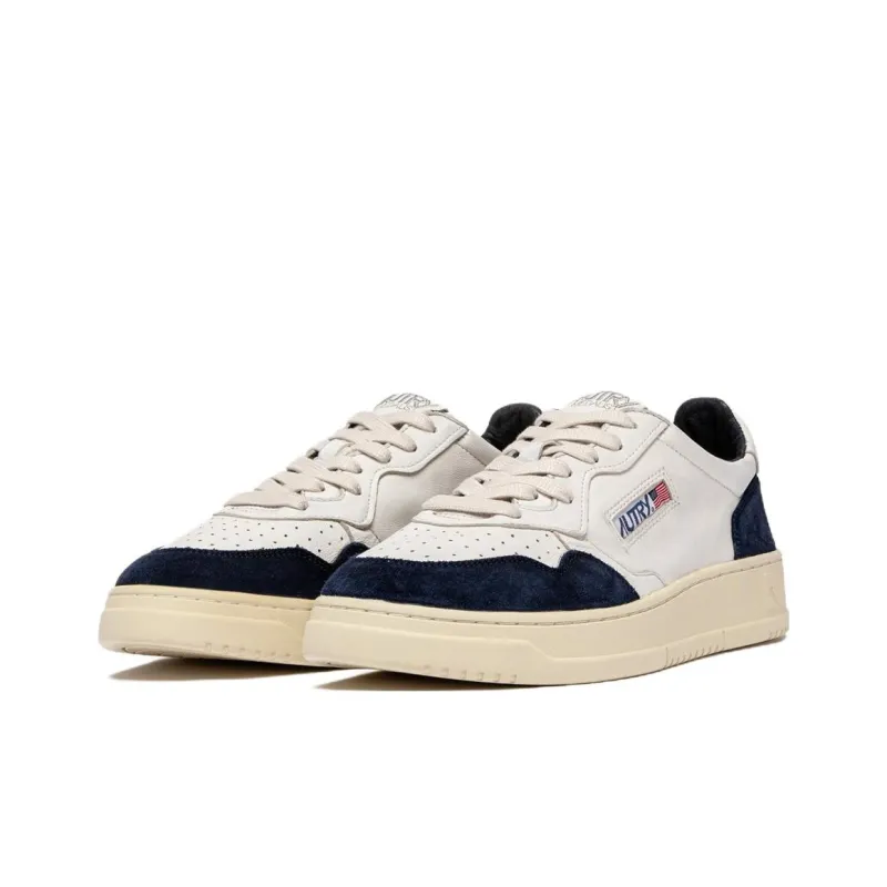 AUTRY Medalist Lace-up Leather Sneakers-1