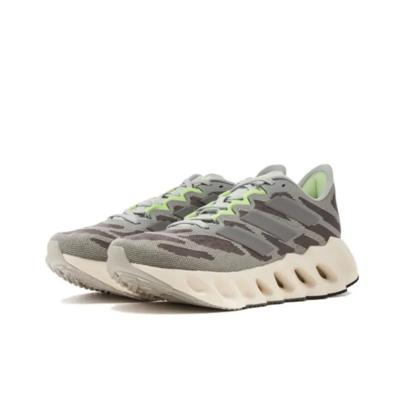 Adidas Switch Fwd Wonder Silver Silver Metallic Core Black-2
