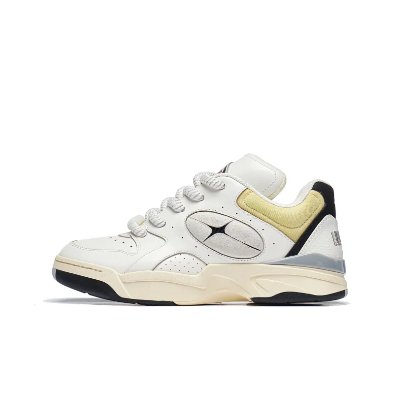 LiNing Shooting Star Cushioning, Wear Resistant Low Top Running Shoes Unisex Ecru-0