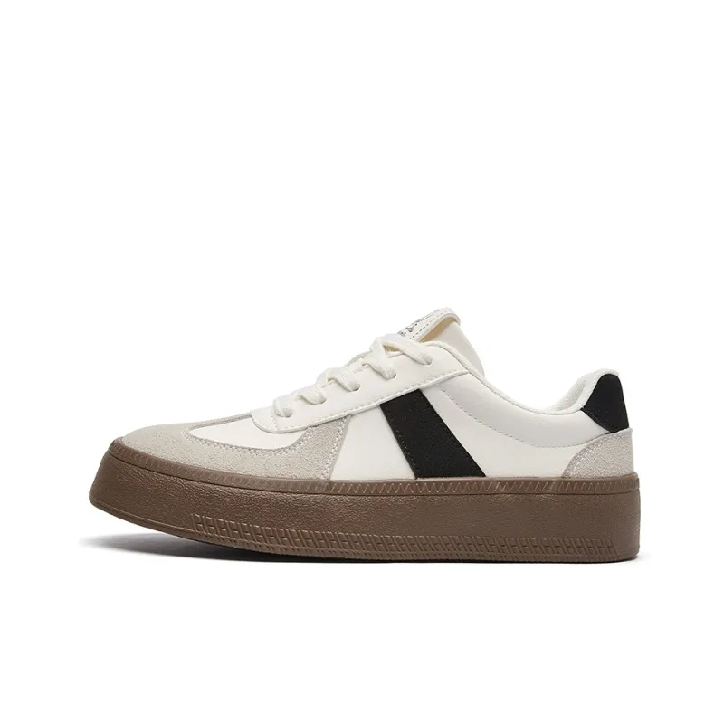 La Chapelle Wear resistant And Lightweight Low Top Skateboard Shoes Women's-0