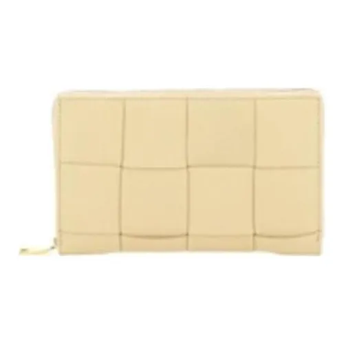 Bottega Veneta Calfskin Wallet Women's Beige Yellow