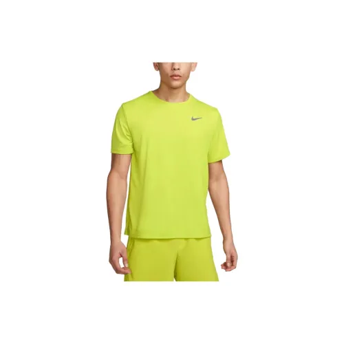 Nike MILER T-Shirts Men Neon Green