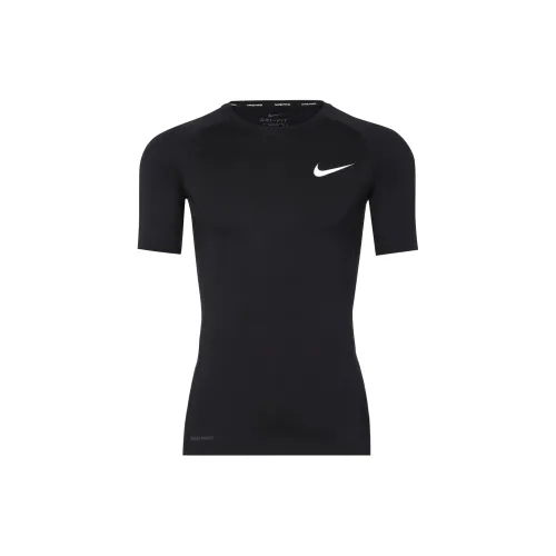 Nike Male Fitness clothes