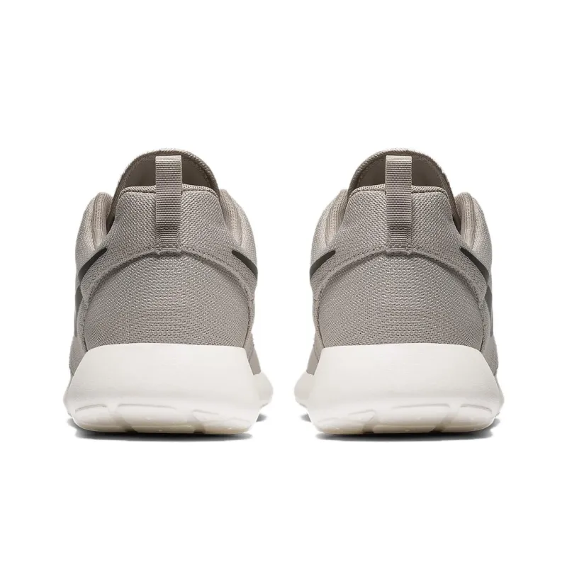 Nike Roshe One 'Light Taupe'-4