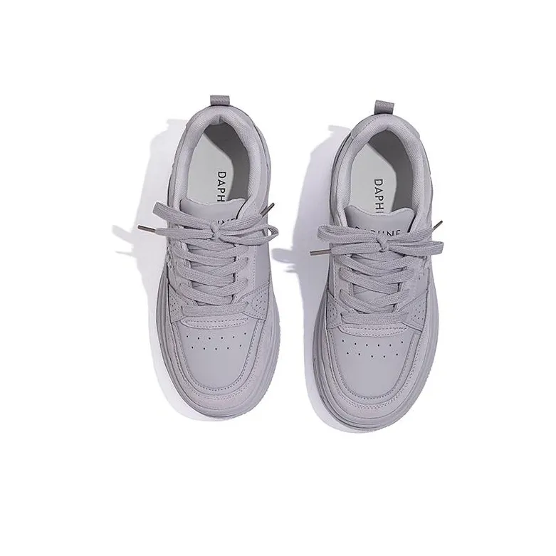 DAPHNE Slip-Resistant Low-Top Skateboard Shoes Women's-8