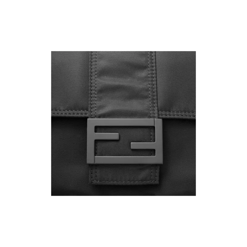 FENDI Baguette Crossbody Bags-6