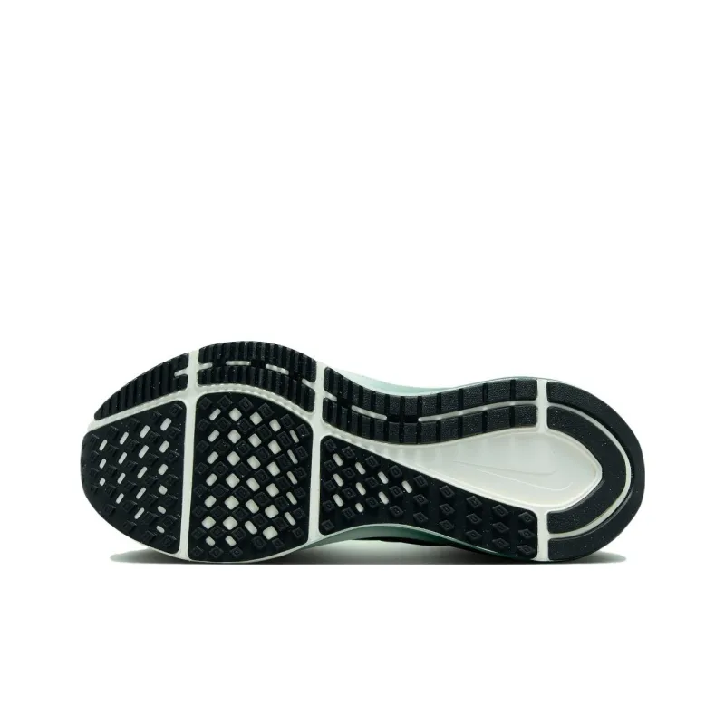 Nike Zoom Structure 25 'WA KE.UP'-5