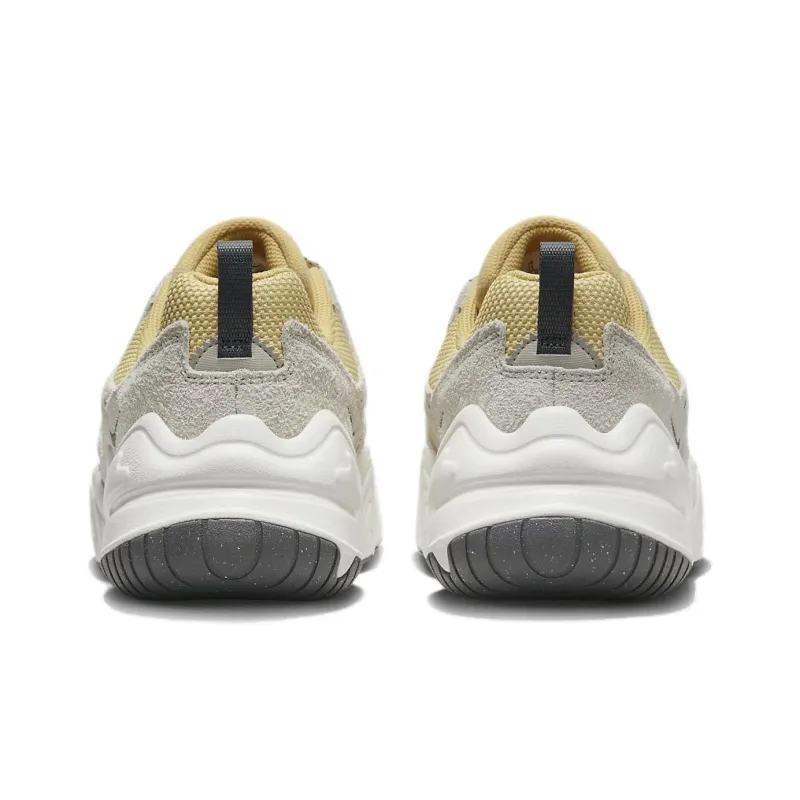 Nike Tech Hera Saturn Gold-4