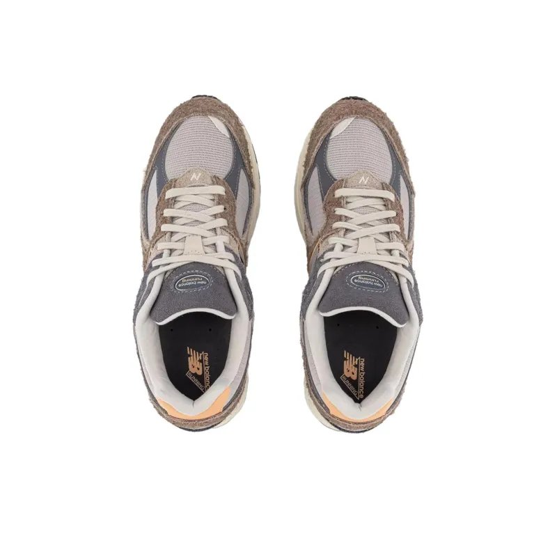 New Balance 2002R Mushroom Hazy Peach-3