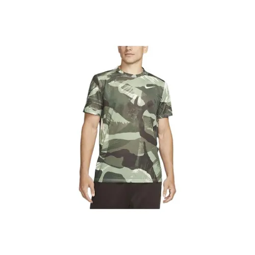 Nike T-Shirts Men Olive Green