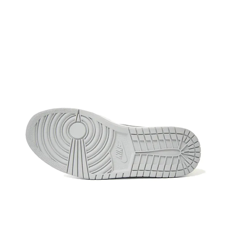 Jordan 1 Retro Silver Anniversary-4