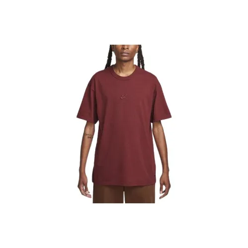 Nike Sportswear Essentials Series T-Shirts Men Dark Team Red