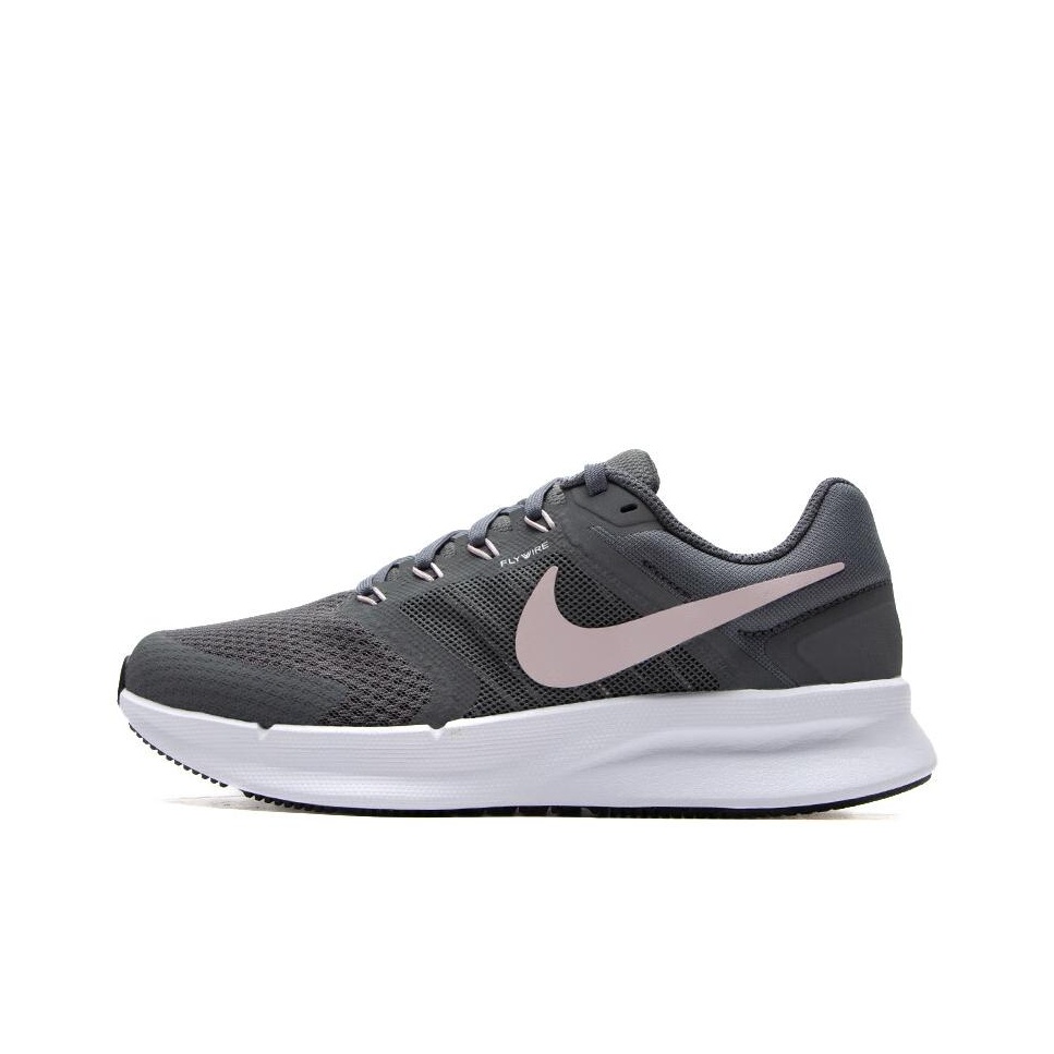 Nike Women s Run Swift 3 Black White POIZON