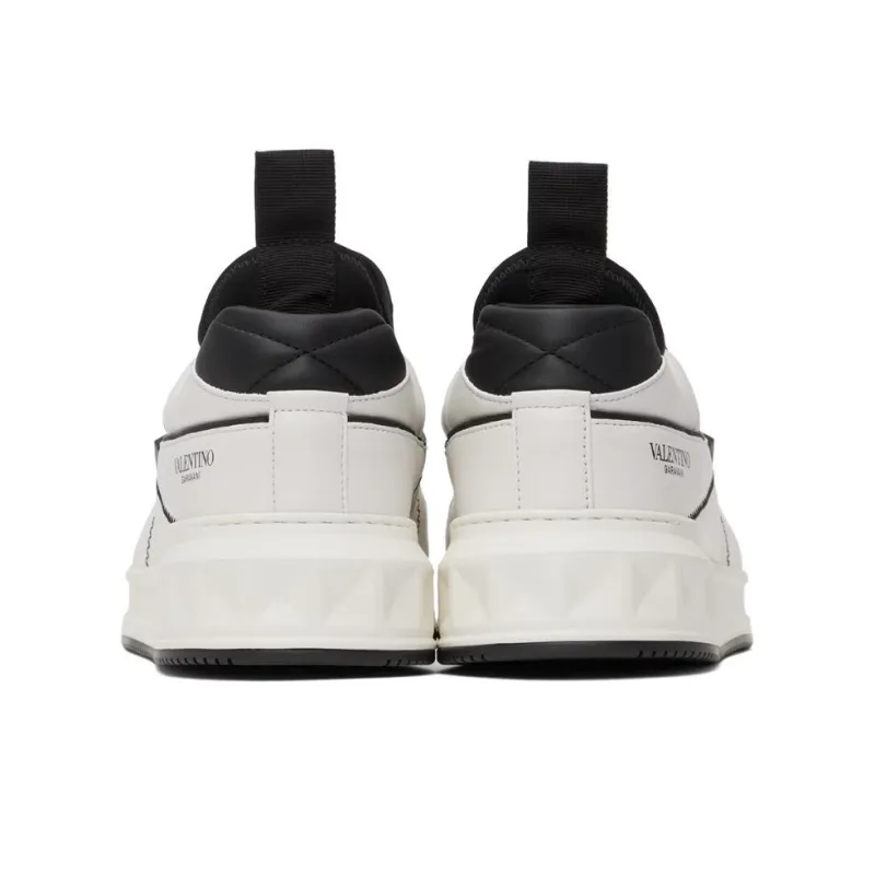 Valentino One Stud Low Top Skateboard Shoes Men's White Black-4