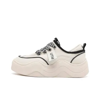 AIFUlIn Evelyn Low Top Skateboard Shoes Women's Beige Black