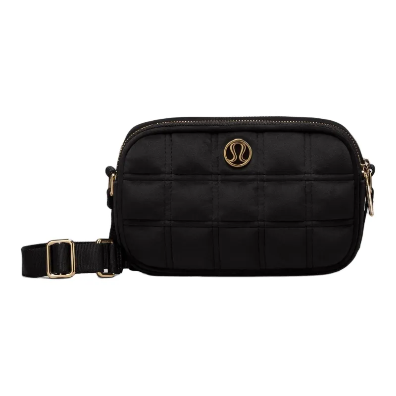Lululemon Fleece Fabric Camera Bag Shoulder Bag Crossbody Bag Regular Women's Black & Gold-0