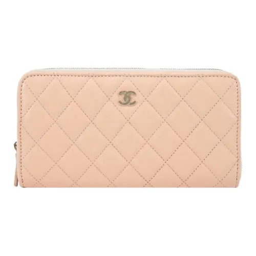 CHANEL Wallets