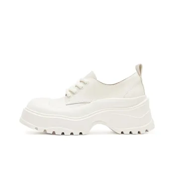 Staccato Abrasion Resistant Low Top Casual Shoes Women's