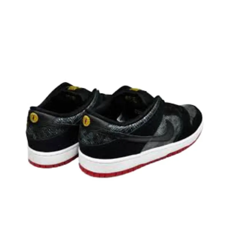 Nike SB Dunk Low Snake Eyes-2