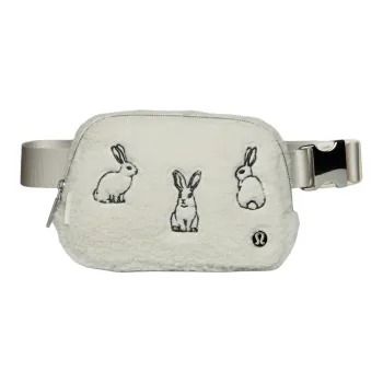 Lululemon Everywhere Brushed Fanny Pack Regular Unisex White Egg White Graphite Gray