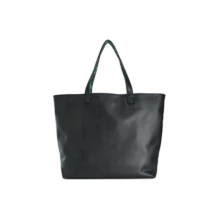 FILA FUSION ×BEAMS Collaboration PU One Shoulder Handbag Extra Small Unisex Pitch Black-3
