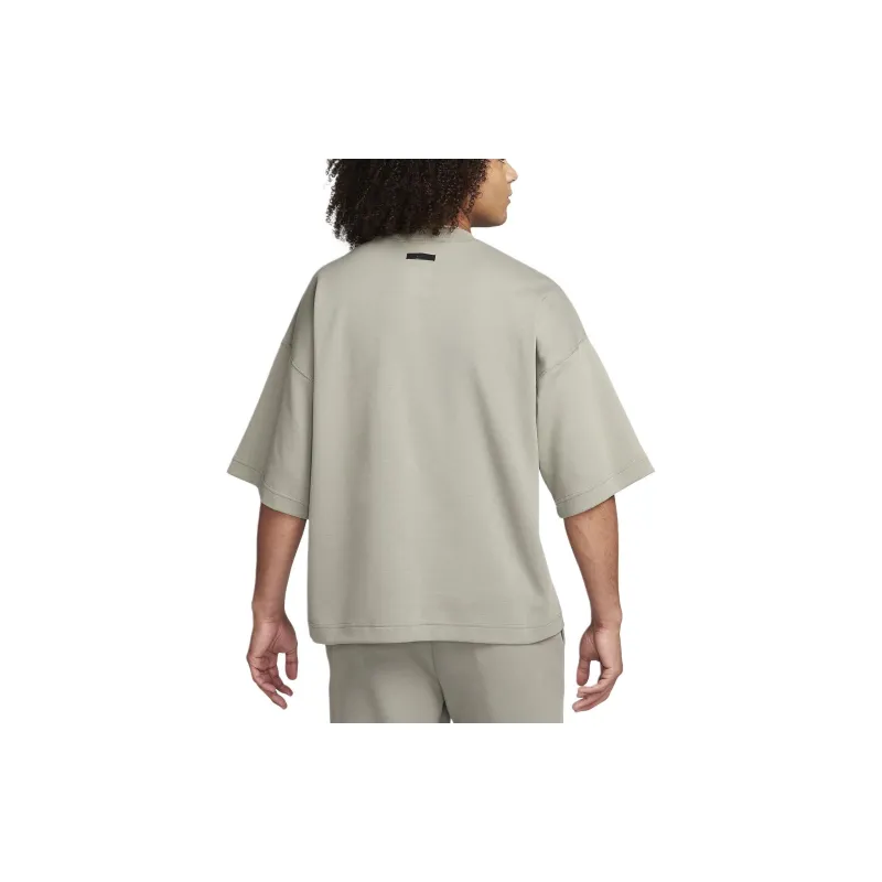 Nike Sportswear Tech Fleece Reimagined Men's Oversized Short-Sleeve Sweatshirt-1