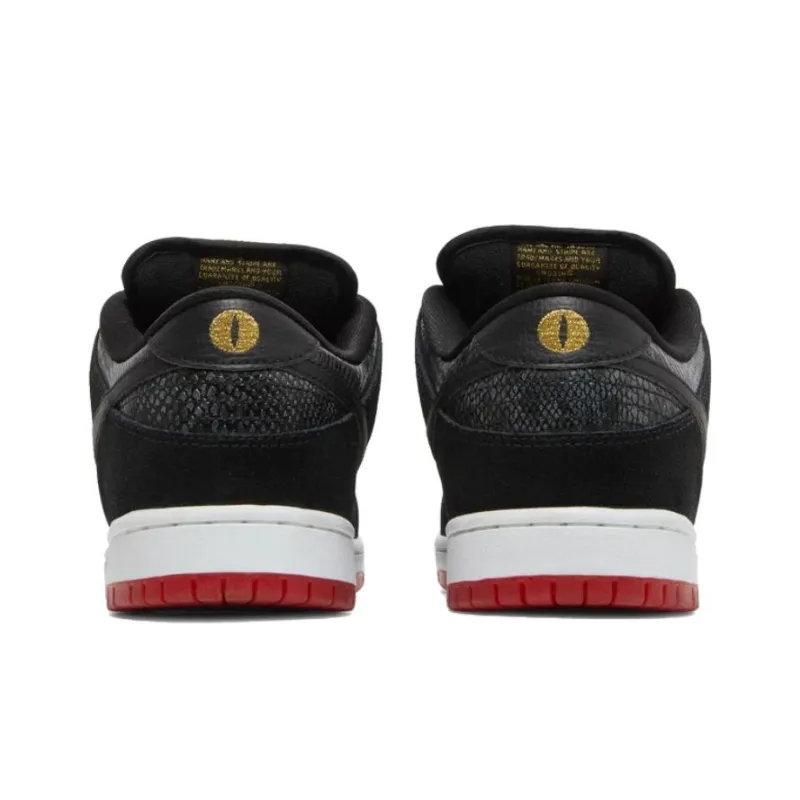 Nike SB Dunk Low Snake Eyes-3